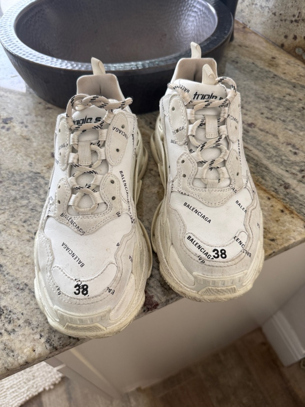 Balenciaga Triple S White/Cream Logo Trainers
100% authentic
